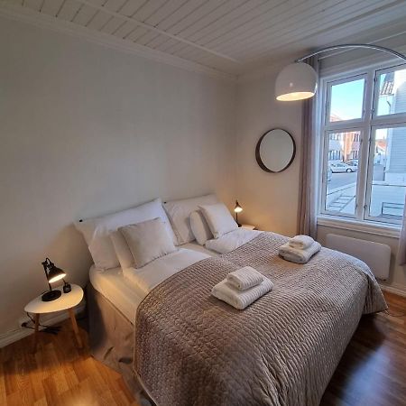 Modern And Central 2 Bedroom W/King Beds + Free Parking Stavanger Exterior photo